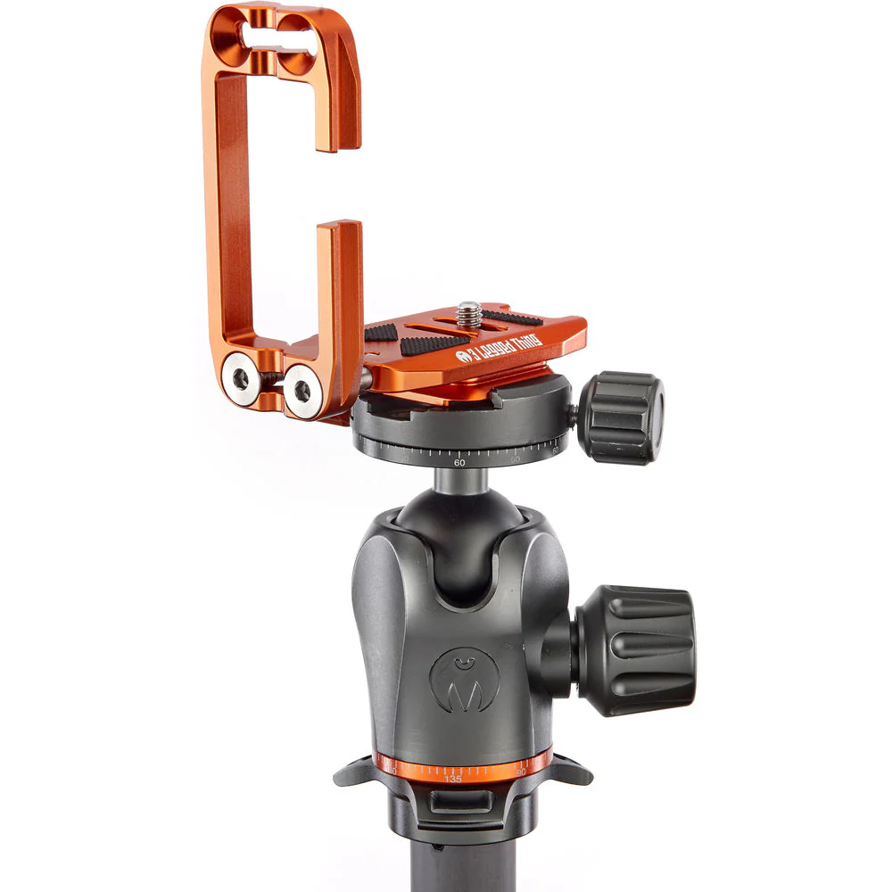 3 Legged Thing Ellie-PD Short Universal L-Bracket with Peak Design Capture-Compatible Base - Image 8