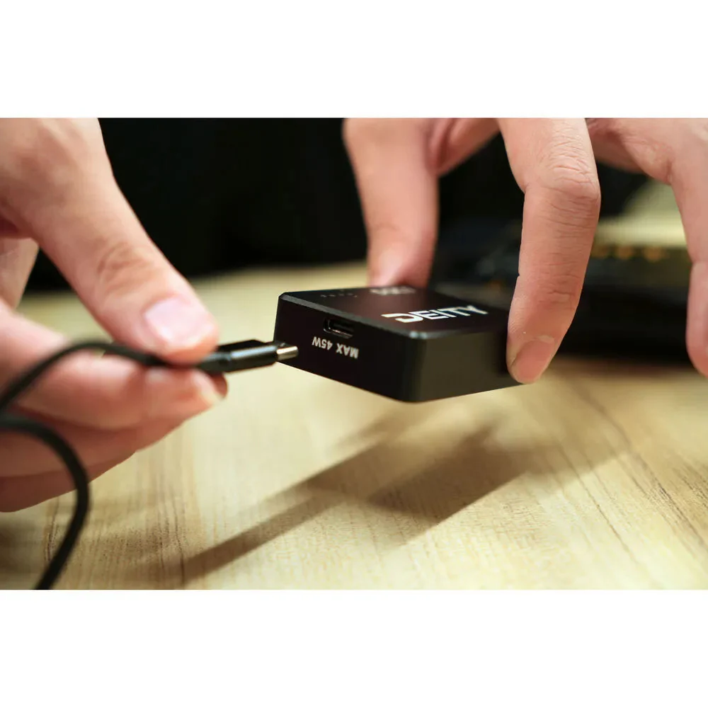 Deity DQC-1 Smart Battery Charger - Image 8
