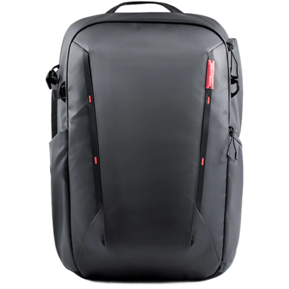 Hasselblad X2D 100C Street Kit with XCD 28mm f/4 P and OneMo Lite Backpack - Image 17