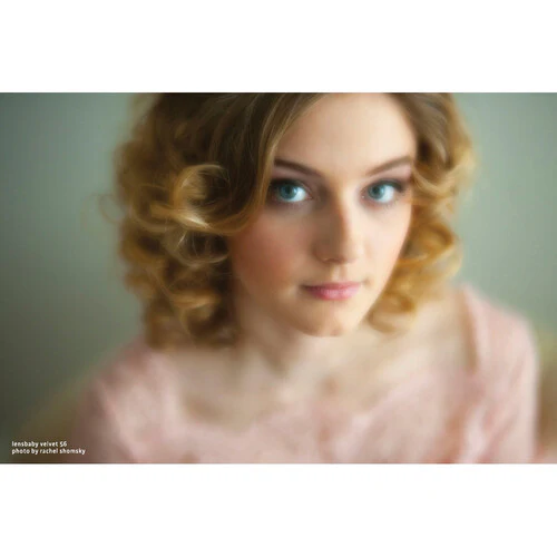 Lensbaby Velvet 56mm f/1.6 Lens for Nikon Z - Image 7