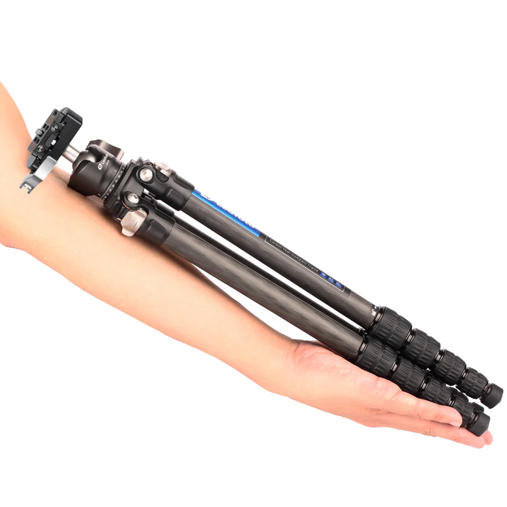 Leofoto LS-225C Ranger Series 5 Section Carbon Fibre Tripod with LH-25LR Ball Head - Image 4