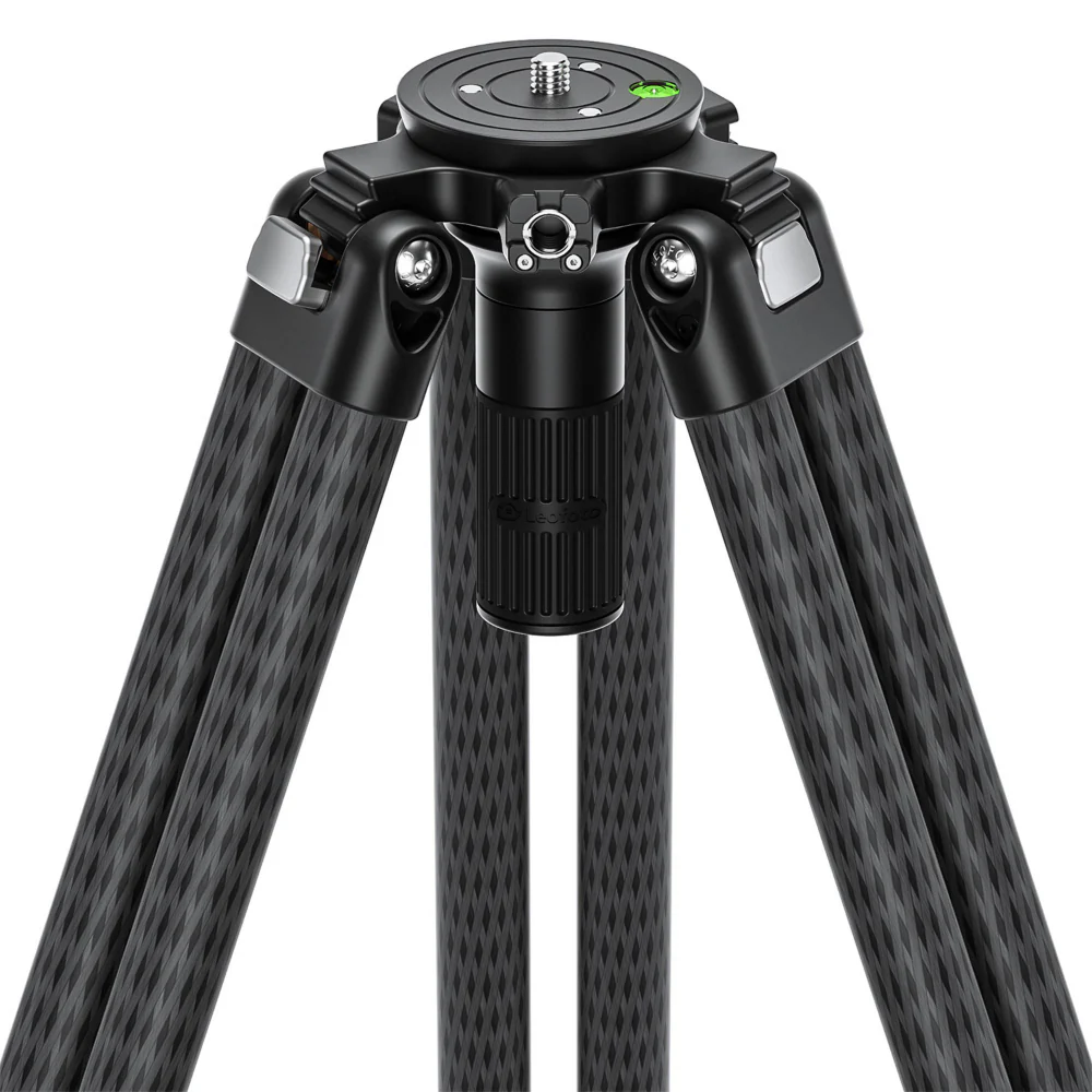 Leofoto LVC-253C Cinematic Video Series 3 Section Tripod with BV-20 Video Head - Image 5