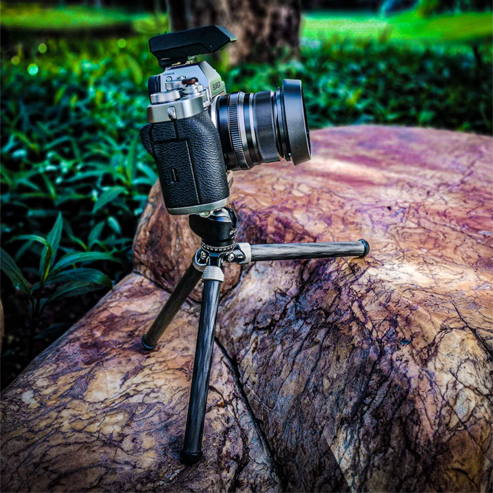 Leofoto MT-02C Mini Carbon Fibre Table Top Tripod with LH-22 Ball Head - Image 8