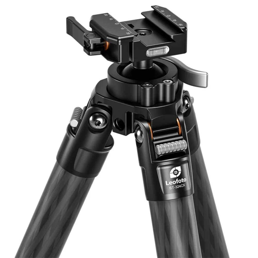 Leofoto ST-323CX Carbon Fibre Outdoors Tripod with Integrated Lever-Control Ballhead - Image 2