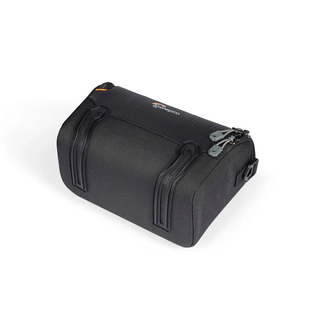 Lowepro Adventura SH 140 III - Black - Image 4
