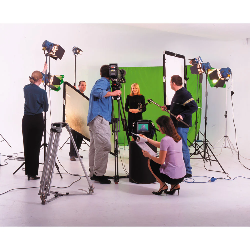 Manfrotto LL LC5781 Chroma Key Green Background Curtain 3 x 3.5m - Image 3