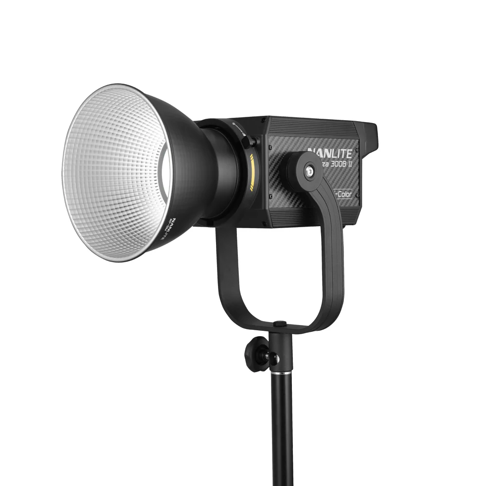 Nanlite Forza 300B II Bi-Colour LED monolight - Image 2