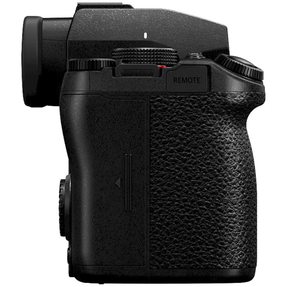 Panasonic Lumix G9 Mark II with Lumix G 12-60mm f/3.5-5.6 Lens - Image 11