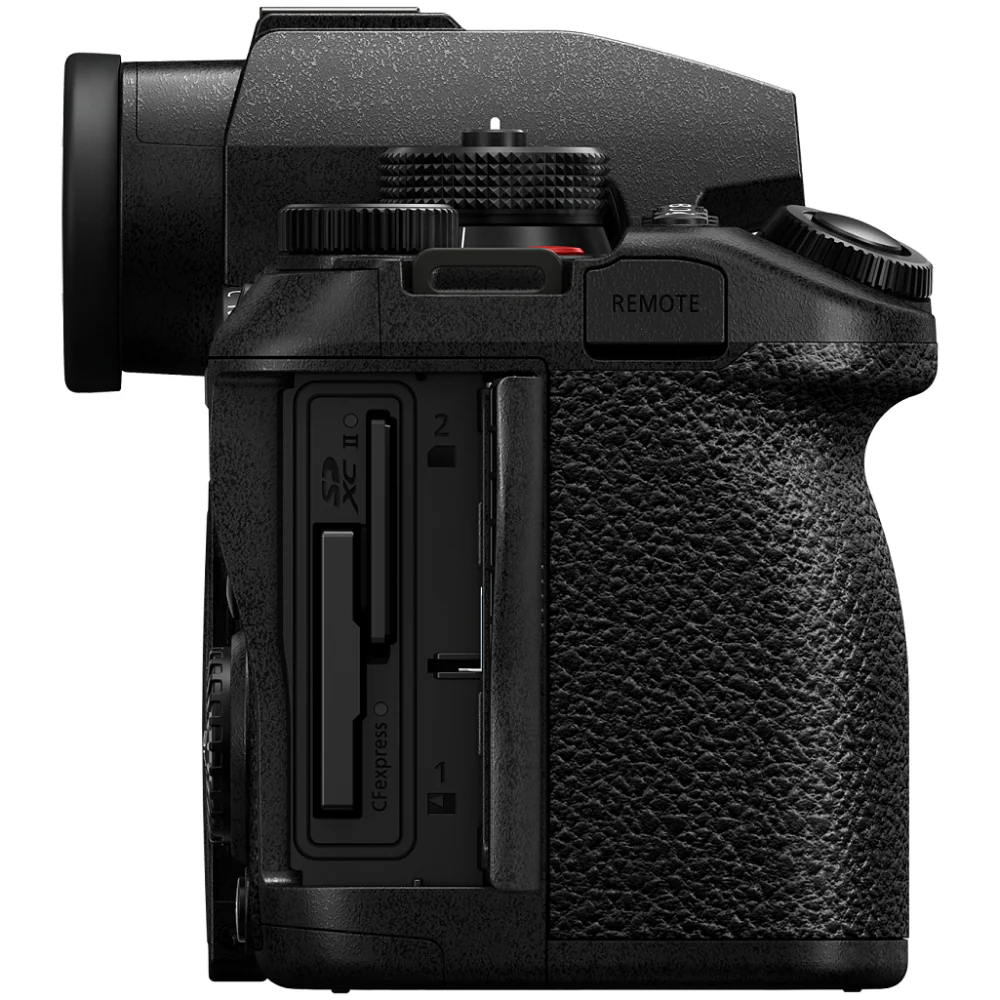 Panasonic Lumix S1 II E with S 24-60mm f/2.8 Lens - Image 9