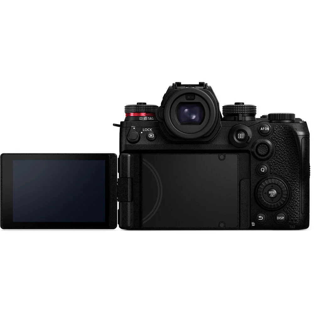 Panasonic Lumix S1R II with S 24-60mm f/2.8 Lens - Image 5
