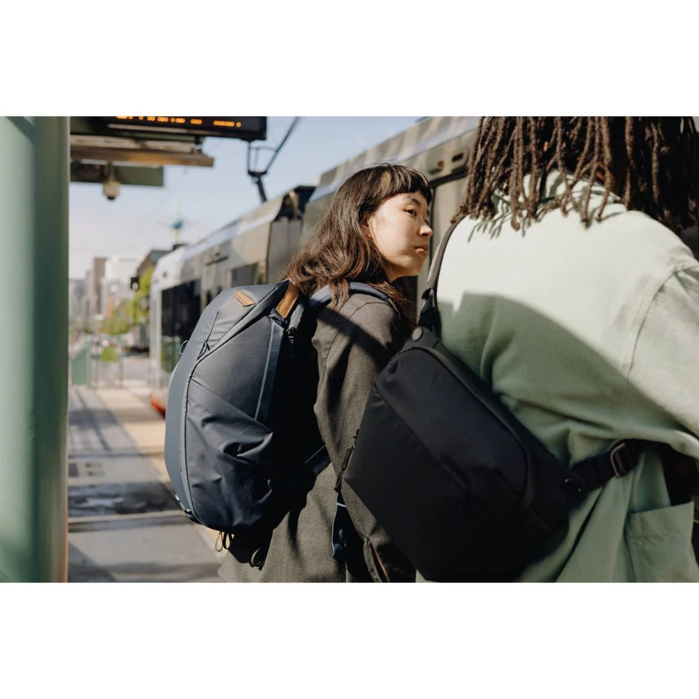 Peak Design Everyday Sling 6L v3, Black - Image 6