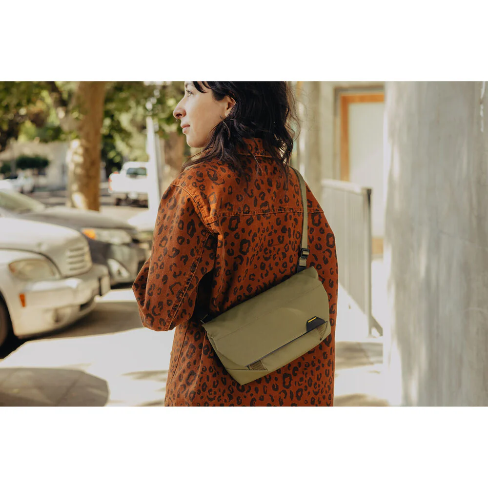 Peak Design Field Pouch V2 - Image 9