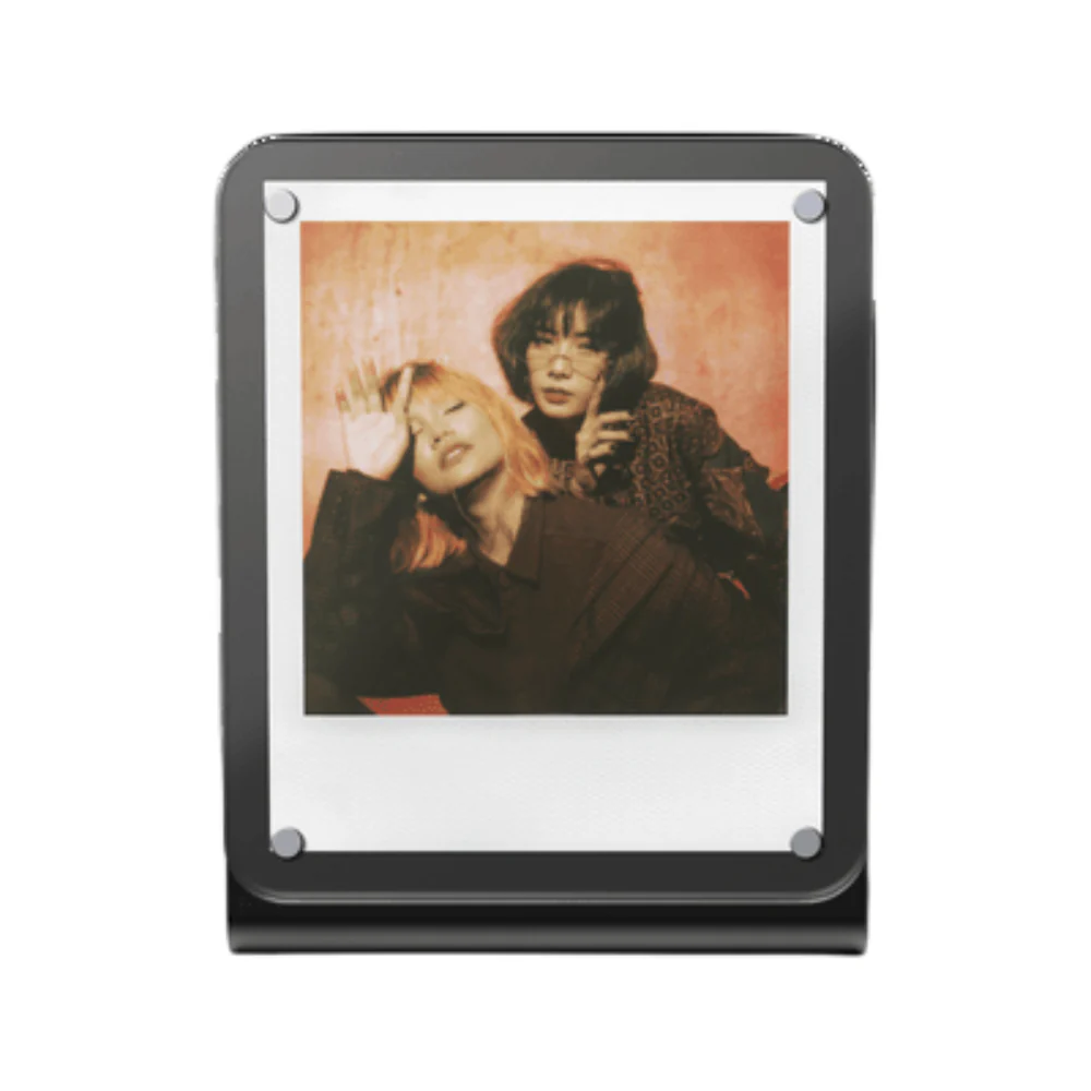 Polaroid Now Generation 2 Black Instant Camera with Film, Bag and Frame - Image 7