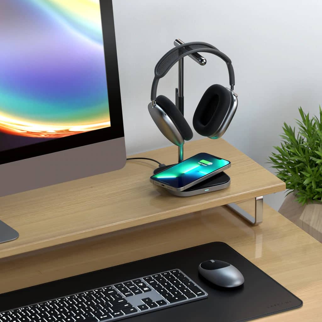 Satechi 2-in-1 Headphone Stand with Wireless Charger - Image 6