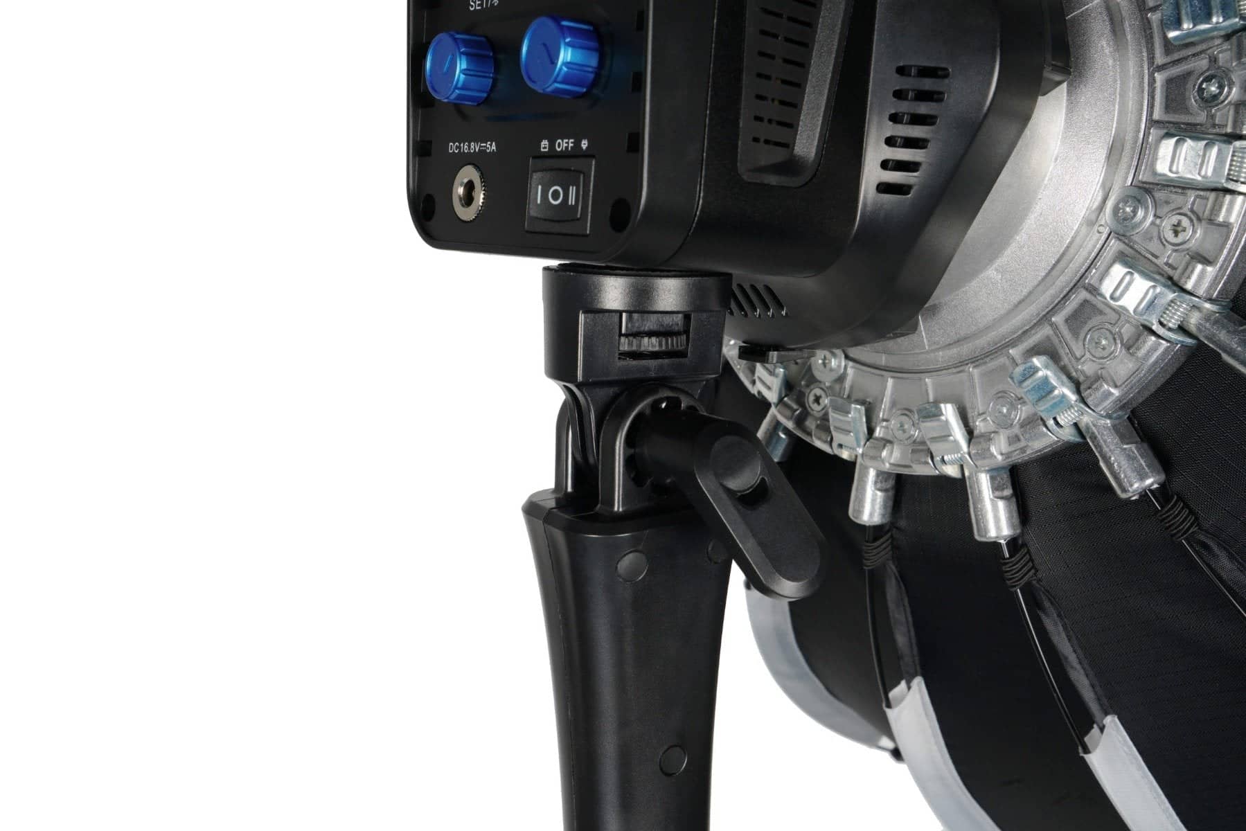 Sirui Heavy Duty Lightstand with Soft Box - Image 17