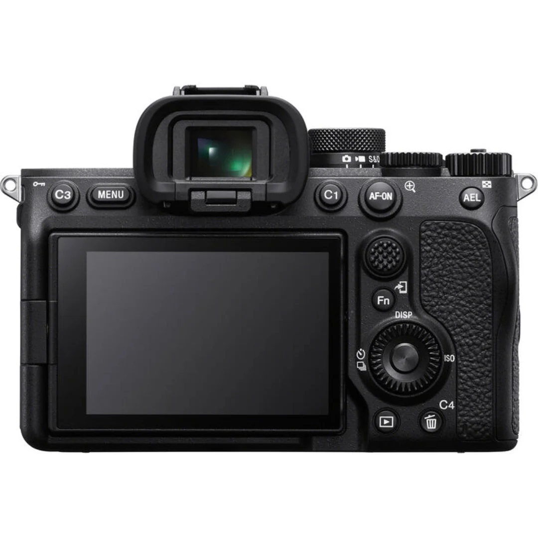 Sony a7 IV with FE 24-70mm f/2.8 GM II Lens - Image 4