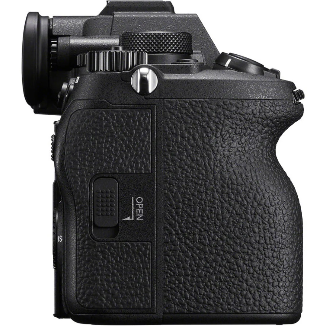 Sony a7 V with FE 24-70mm f/2.8 GM II Lens - Image 6