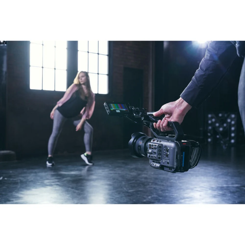 Sony FX6 with FE 24-70mm F2.8 GM II Lens - Image 20