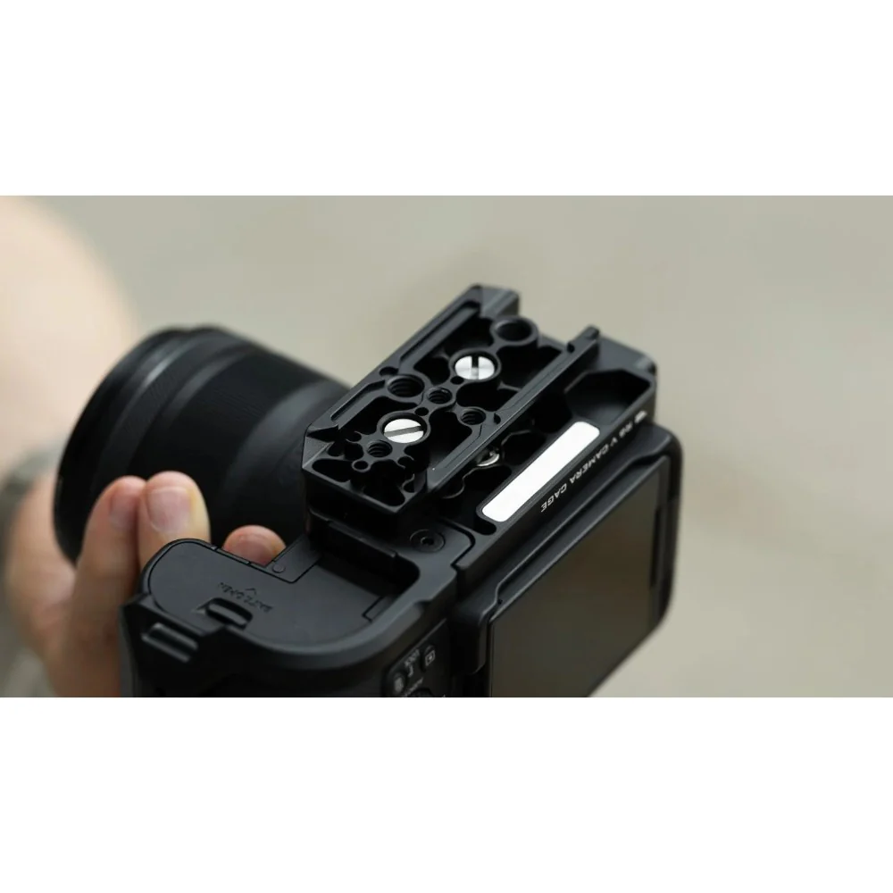 Tilta Camera Cage for Canon R6 V Power Kit - Black - Image 9
